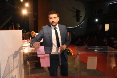 Formirana vlast u Valjevu: Lazar Gojković (SNS) novi gradonačelnik! Socijalisti idu u opoziciju