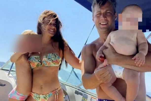 Supruga poznatog pevača pokazala TRUDNIČKI STOMAK: Bojan Lexington čeka TREĆE dete sa Aleksandrom, a ovaj prizor raznežio je sve! (FOTO)