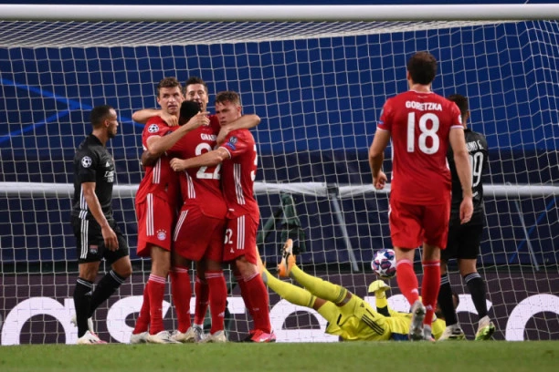 PANIKA U MINHENU: Veliki udarac za Bajern pred nastavak sezone!