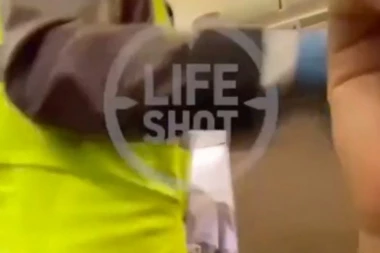 (VIDEO) OTROVAN ALEKSEJ NAVALJNI! Ruski opozicionar vrištao od bolova, avion hitno sleteo!