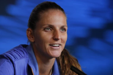 (FOTO) G*ZA NA IZVOL'TE: Prelepa teniserka ŠOKIRALA Njujork pred US Open!