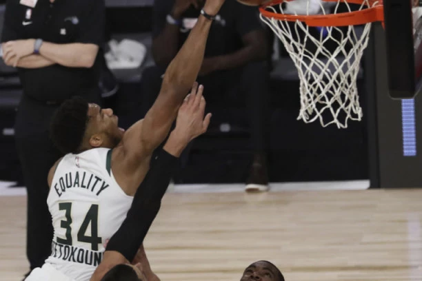 ŠOK IZ NBA: Baksi napustili parket - bojkot je počeo!