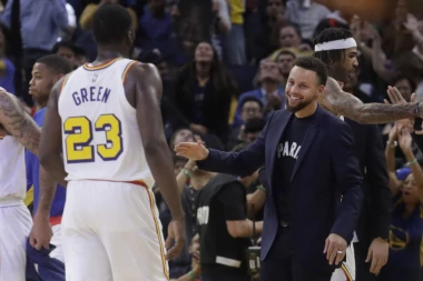 SJAJNA VEST ZA KARIJA I DRUŠTVO: Golden Stejt ŽRTVOVAO sezonu pa dobija OGROMNO pojačanje!