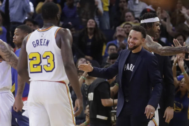 SJAJNA VEST ZA KARIJA I DRUŠTVO: Golden Stejt ŽRTVOVAO sezonu pa dobija OGROMNO pojačanje!