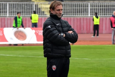 NE PLAŠI SE "PARNOG VALJKA": Trener Inđije najavio JURIŠ protiv Partizana