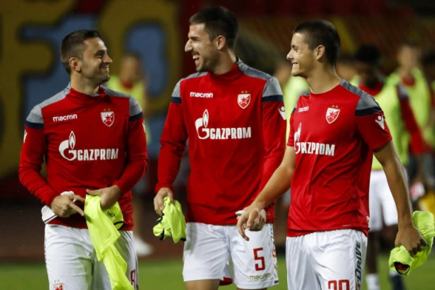 Nada velikana raspršena, SJAJNI SRPSKI NAPADAČ OSTAJE NA MESTU USPEHA!