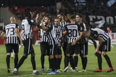 BOGATAŠI ZAGRIZLI: Reprezentativac NAPUŠTA Partizan!