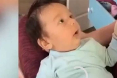 (VIDEO) BEBA GENIJE! Progovorio sa samo 10 nedelja, majci umalo pozlilo od šoka!
