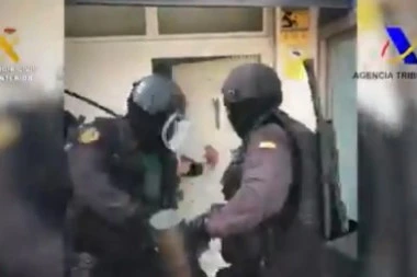 (VIDEO, FOTO) SRPSKI PINK PANTER PAO SA ANĐELIMA PAKLA! Policija na Tenerifima uletela u štek mafije, snimak obišao svet!