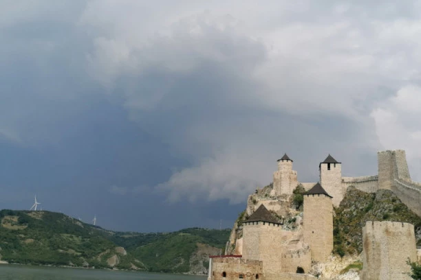 Golubačku tvrđavu u 4 meseca obišlo 104.560 posetilaca!