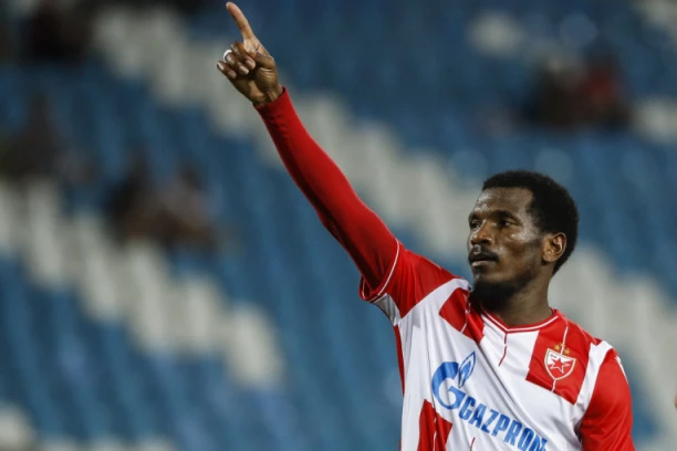 (FOTO) GOTOVO: Ben POTPISAO ugovor života