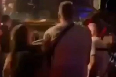 Uhvaćeni u provodu: Maja i Janjuš i dalje u vezi, njen otac besan kao ris, "ŠTA ONA TO RADI, ON IMA DETE"!