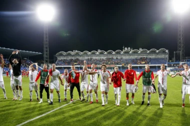 NOVA GLAVOBOLJA ZA TUMBU: Srbija DESETKOVANA, iznenada OTKAZAO i defanzivac!