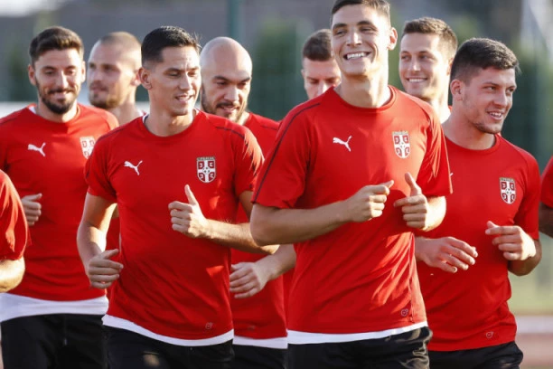 NOVI ŠOK IZ ITALIJE: Još jedan OTKAZ selektoru Tumbakoviću!