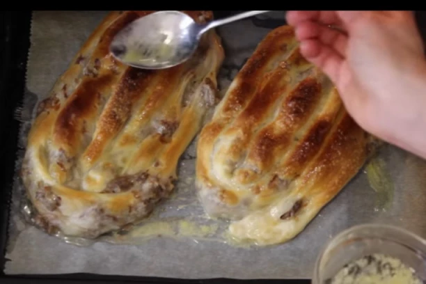 KO TEBE KAMENOM, A TI NJEGA BUREKOM: Bjelopoljac dobio 10 meseci zatvora jer je gađao oca hranom