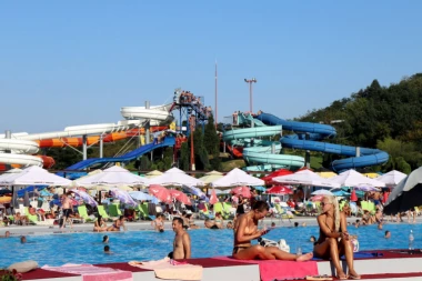 SRPSKI HALKIDIKI: U jagodinski akva park se sjatilo preko 6.000 ljudi iz cele zemlje!