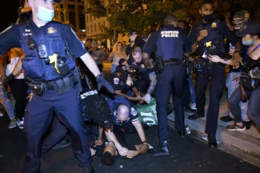 Novo policijsko ubistvo mladog Afroamerikanca u SAD