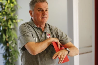 TUMBAKOVIĆ PRESEKAO: Ovo je sastav Srbije za meč sa Rusima! "Orlovi" u novoj formaciji