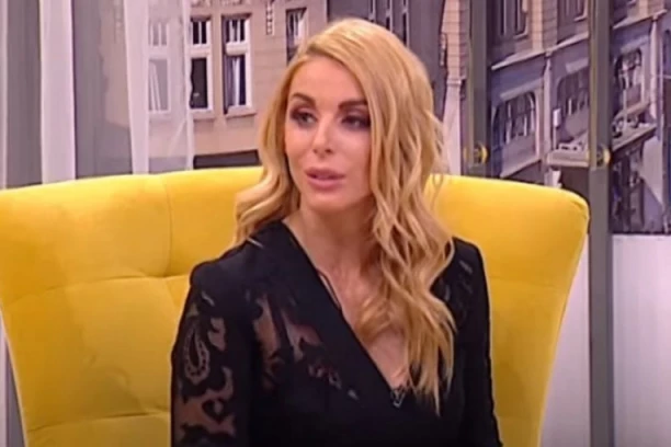 NAKON ŠTO JE OTKRILA DA BI OŠAMARILA VIKI MILJKOVIĆ oglasila se voditeljka Bojana Lazić pa PORIČILA: Ona godinama nije GOSTOVALA kod nas!