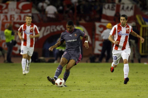 BIĆE SPREMAN ZA DVOMEČ SA BRATSKIM KLUBOM: Bivši reprezentativac Francuske stiže na "Marakanu"