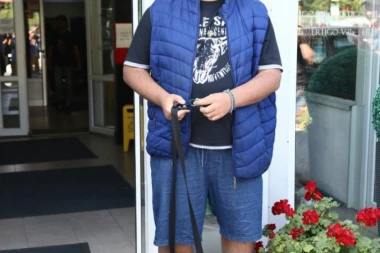 Miljana je šizofreničarka, Lepi Mića ološ nad ološima: Necina porodica oplela po Zadrugarima, pa progovorili o njegovom SE*SUALNOM OPREDELJENJU!