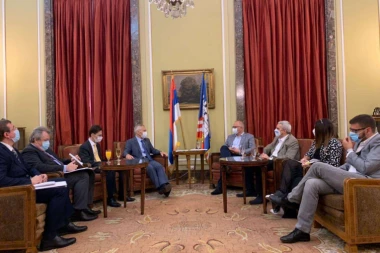 (FOTO) Vesić sa Bocan Harčenkom: Dani Moskve u okviru obeležavanja godišnjice oslobođenja Beograda