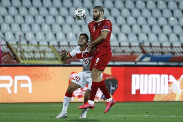 CRVENI KARTON JE SVE PROMENIO: Srbija sa igračem manje IZVUKLA bod protiv Turske!