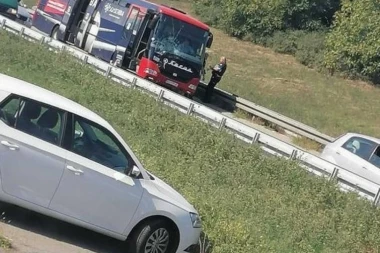 Autobus pokosio pešaka kod "Laste": Ostao na mestu MRTAV!