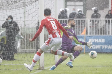 (FOTO) EUFORIJA NA KROVU: Voždovac doveo NAJVEĆE letnje pojačanje!