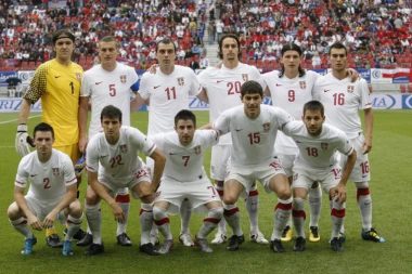 EKSPLOZIJA U HUMSKOJ: Stanojević pronašao levog beka! Bivši reprezentativac Srbije se VRAĆA u Partizan?