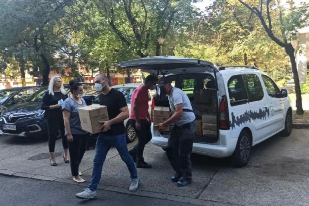 Svratištu na Novom Beogradu uručena donacija koja će puno pomoći ugroženoj deci