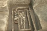 Senzacionalno otkriće u Srbiji: Otkrivena grobnica sveštenika iz 3. veka, sahranjen sa gomilom blaga