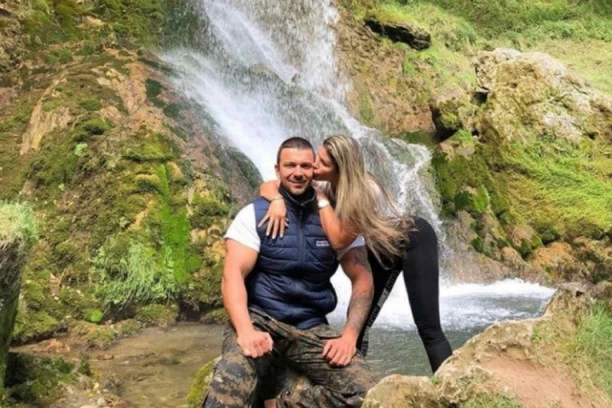 (FOTO) KOLUMBIJKA UZBURKALA JAVNOST! Devojka ubijenog Strahinje Stojanovića objavila misterioznu poruku!