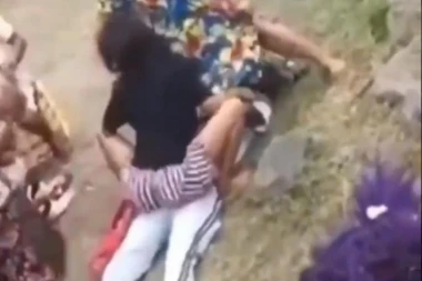 (VIDEO) NE DIŽI SE, AKO BOGA ZNAŠ! Mladine sestre zajahale mladoženju: Da li je položio test pred svadbu?!