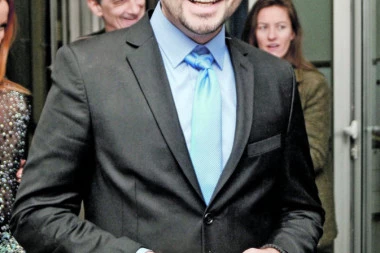 Od voditelja "Elitne prostitucije" do teologa: Deki Kralj profesor veronauke u Briselu!