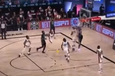 (VIDEO) NEĆETE VEROVATI SVOJIM OČIMA: Potez plej-ofa, a nije Jokić!