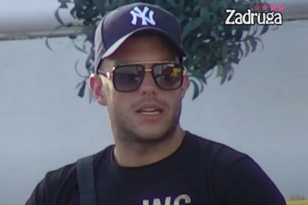 (VIDEO) ISPLIVAO TEST ZA TRUDNOĆU! Anđelo i OVA zadrugarka POSTAJU RODITELJI?!