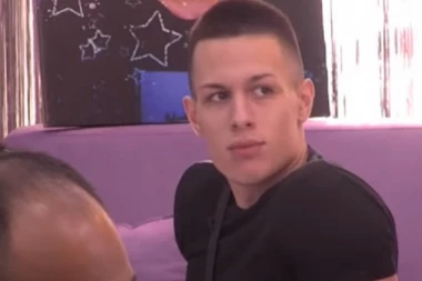 Zadrugari ni ne slute da je unutra veliki zavodnik: Isplivao porno-materijal povučenog Mladena!