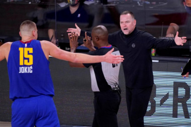 (VIDEO) JEDVA GA SMIRILI: Haos u NBA zbog Jokića - ISKLJUČENJE, PA KAZNA!