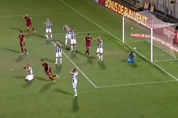 (VIDEO) TRAGIKOMEDIJA: Hrvat postigao najsmešniji autogol ikada