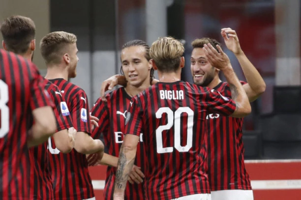 VELIKI UDARAC ZA ZVEZDINOG RIVALA: Milan ostao bez važnog igrača!