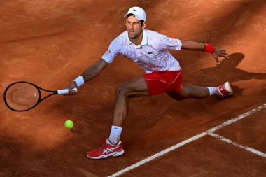 POBEDONOSNI POVRATAK NOVAKA: Đoković RAZBIO Sinera, Italijan mora još mnogo da uči!