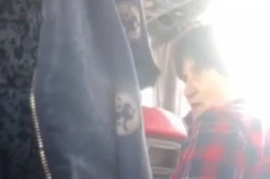 (VIDEO) KONFLIKT U AUTOBUSU: Gospođi tražili da stavi masku, ona ODBILA, a onda je nastao HAOS!