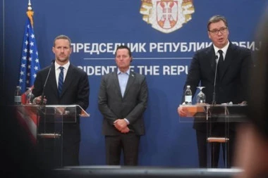 Predsednik Vučić se na Tviteru zahvalio američkoj delegaciji: "Dolazak DFC u Beograd je važan trenutak za Srbiju"