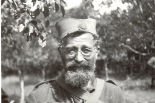 Skandalozan potez HRVATA: OSUDILI SRBINA koji živi u SAD zbog fotografije DRAŽE MIHAJLOVIĆA!