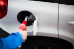HRVATI OBJAVILI SVE CENE: Srbija među zemljama sa NAJJEFTINIJIM gorivom (VIDEO)