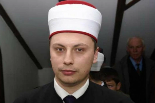 ZA NEVERICU! Policija ne može da pronađe poslanika koji je  rođaka BRUTALNO izudarao ČEKIĆEM ZA MESO