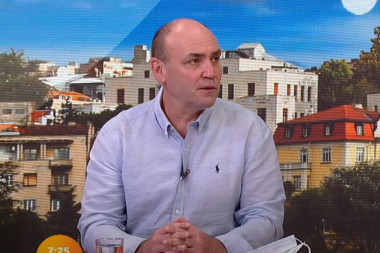 (VIDEO) GLEDAOCI NISU MOGLI DA VERUJU: Opozicioni novinar Zoran Panović sasvim PROMENIO IMIDŽ