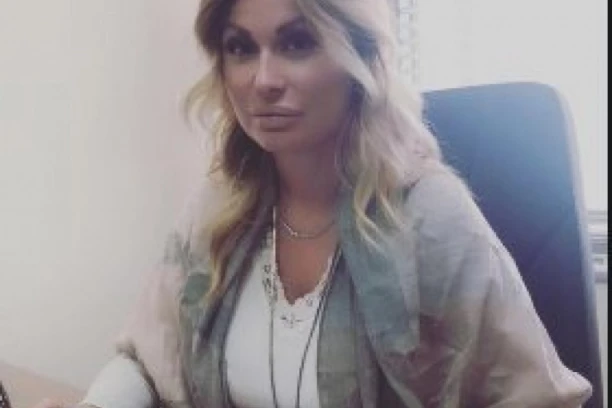 ZELENOVIĆU NI PLAĆENICI NISU POMOGLI, ŠABAC JE SLOBODAN GRAD! Članica IO SNS Nina Mitić čestitala Šapčanima novu lokalnu vlast