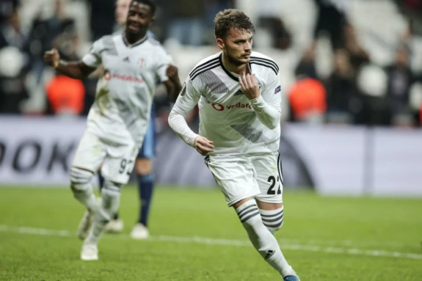 LJAJIĆ PONOVO U CENTRU PAŽNJE: Terali su ga iz Turske, a sada ovo!